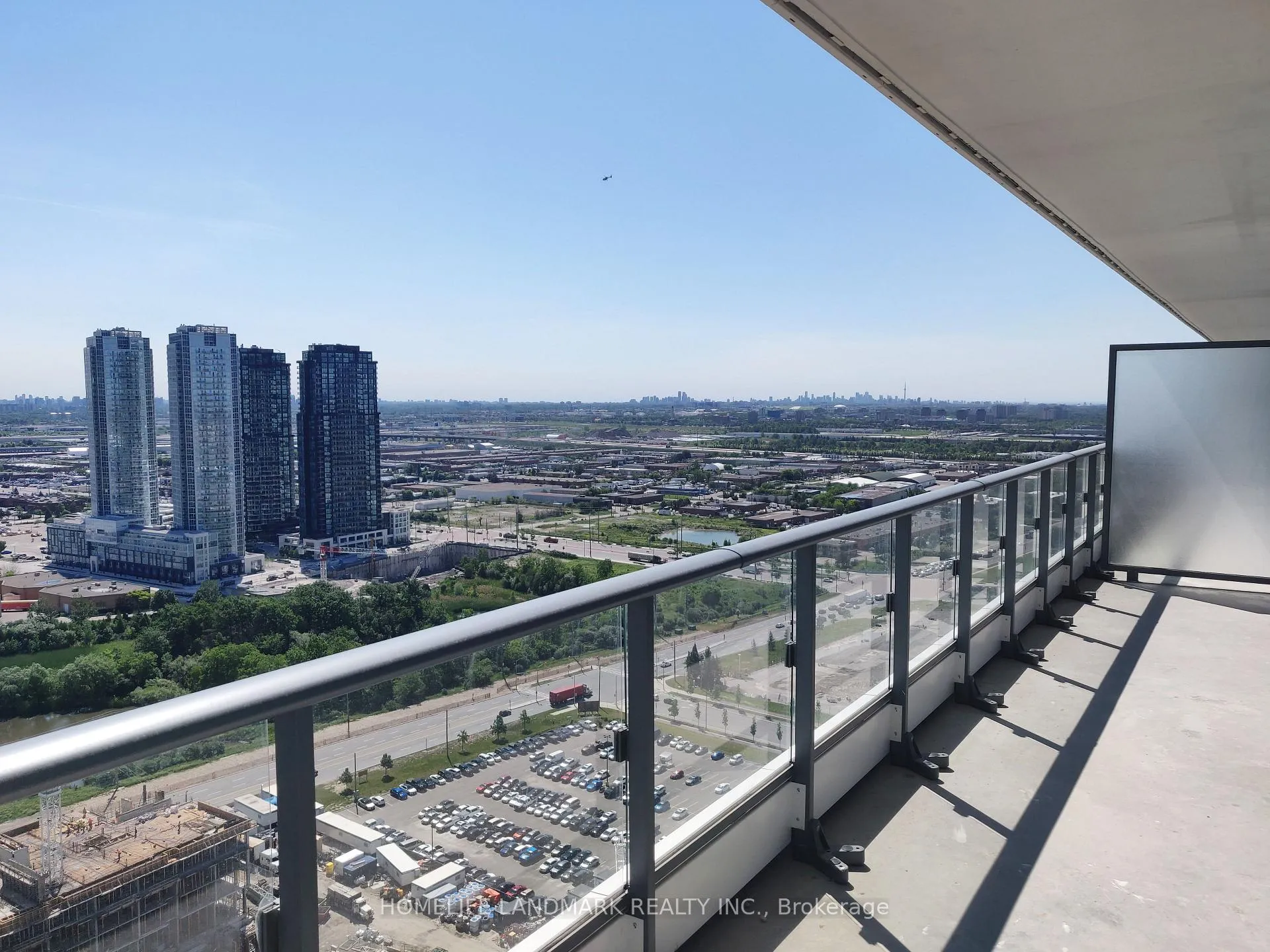 Photo 10 of Unit 3302, 950 Portage Parkway, Vaughan, Vaughan Corporate Centre — HOMEH
