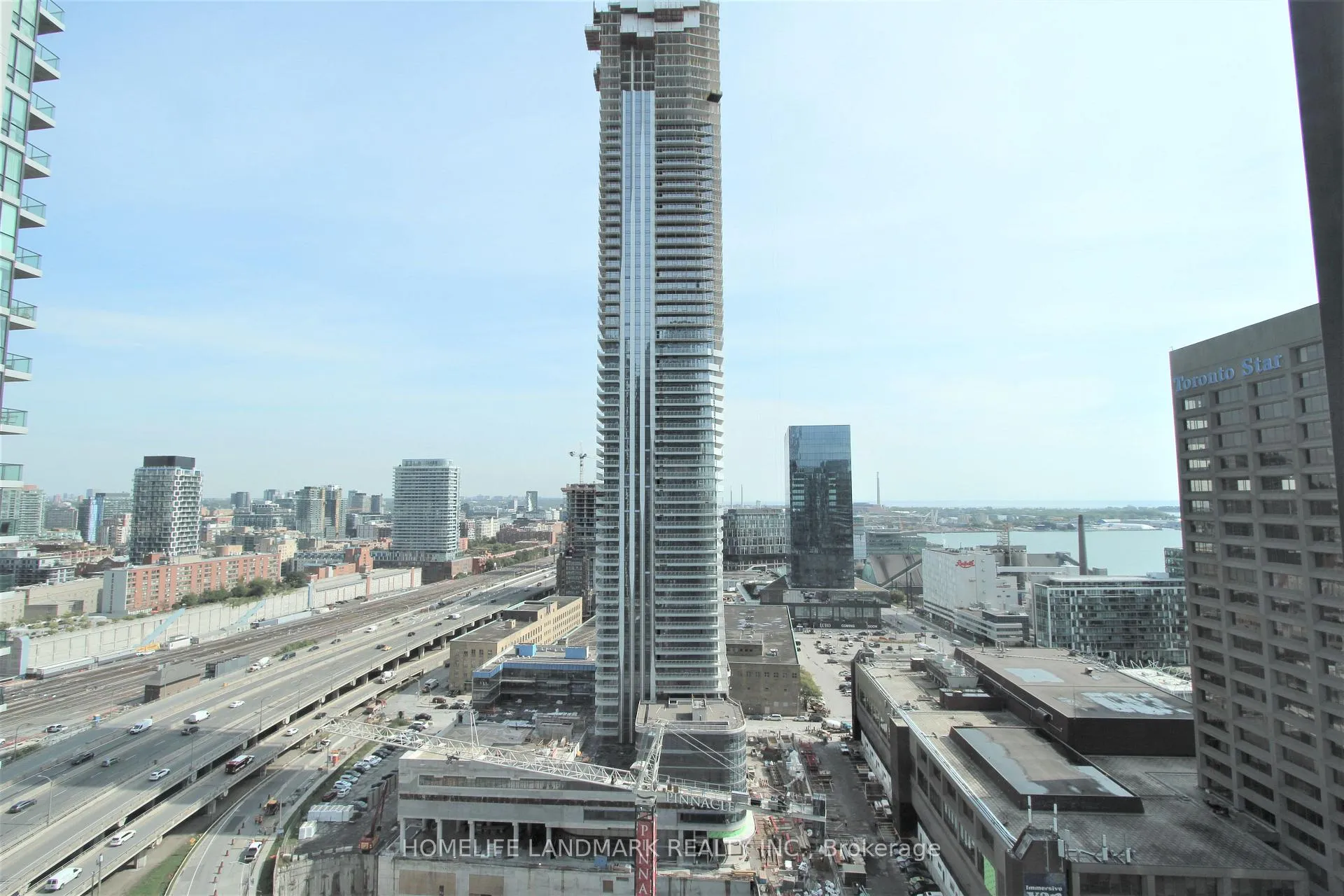 Photo 11 of Unit 2604, 12 Yonge Street, Toronto, Waterfront Communities — HOMEH