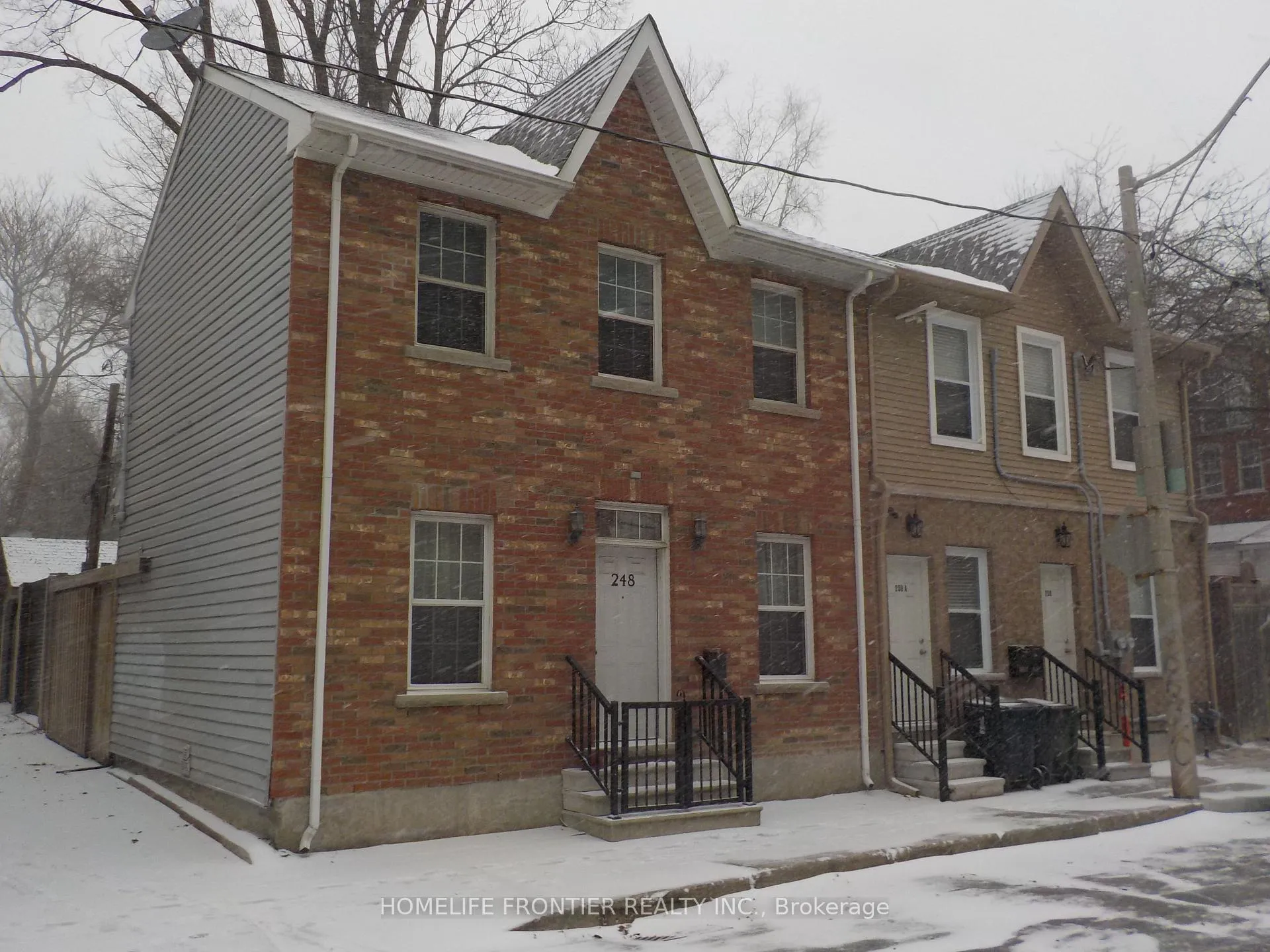 Front of 248 Shuter (Basement) Street