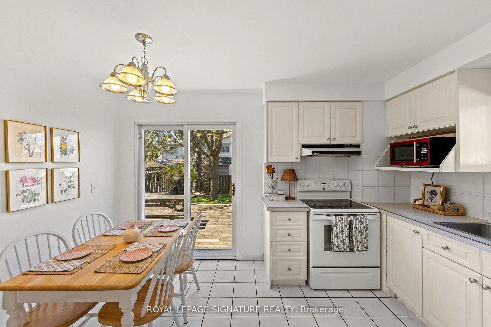 Photo 14 of 22 Madsen Crescent, Markham, Markville — HOMEH