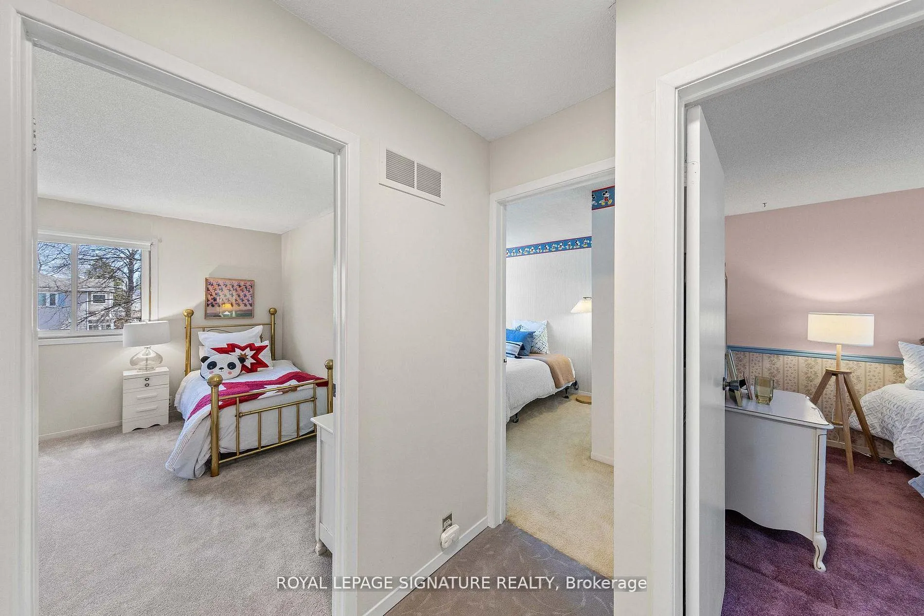 Photo 24 of 22 Madsen Crescent, Markham, Markville — HOMEH