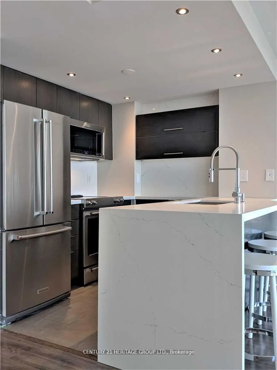 Photo 5 of Unit 1910, 15 Fort York Boulevard, Toronto, Waterfront Communities — HOMEH