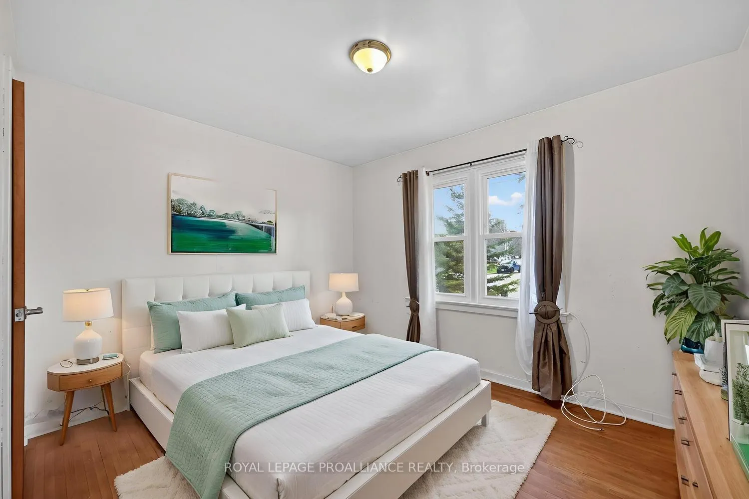 Photo 17 of 773 Royal Crescent, Prescott — HOMEH