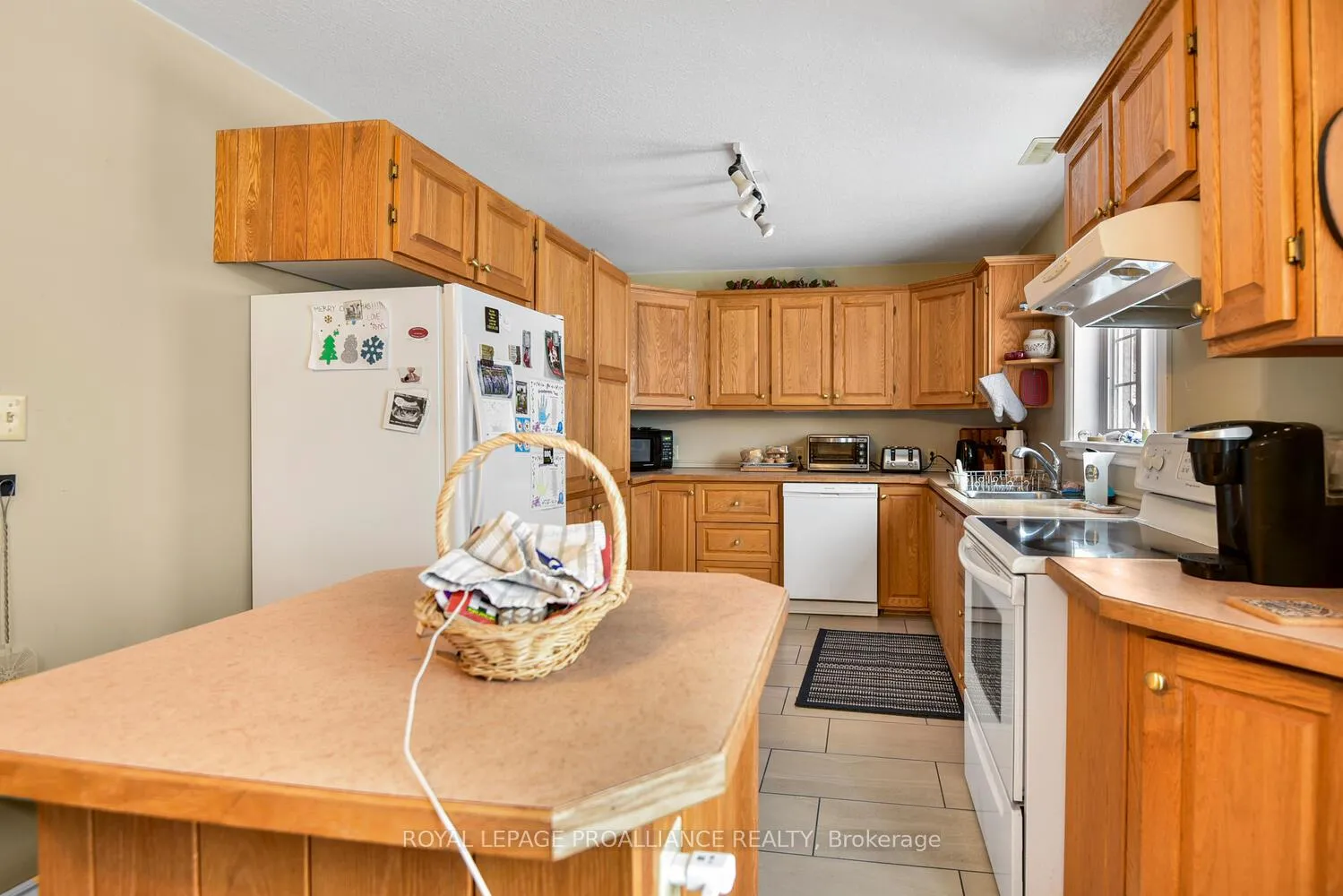 Photo 17 of 2111 County Road 2 E, Edwardsburgh/Cardinal, Edwardsburgh/Cardinal Twp — HOMEH