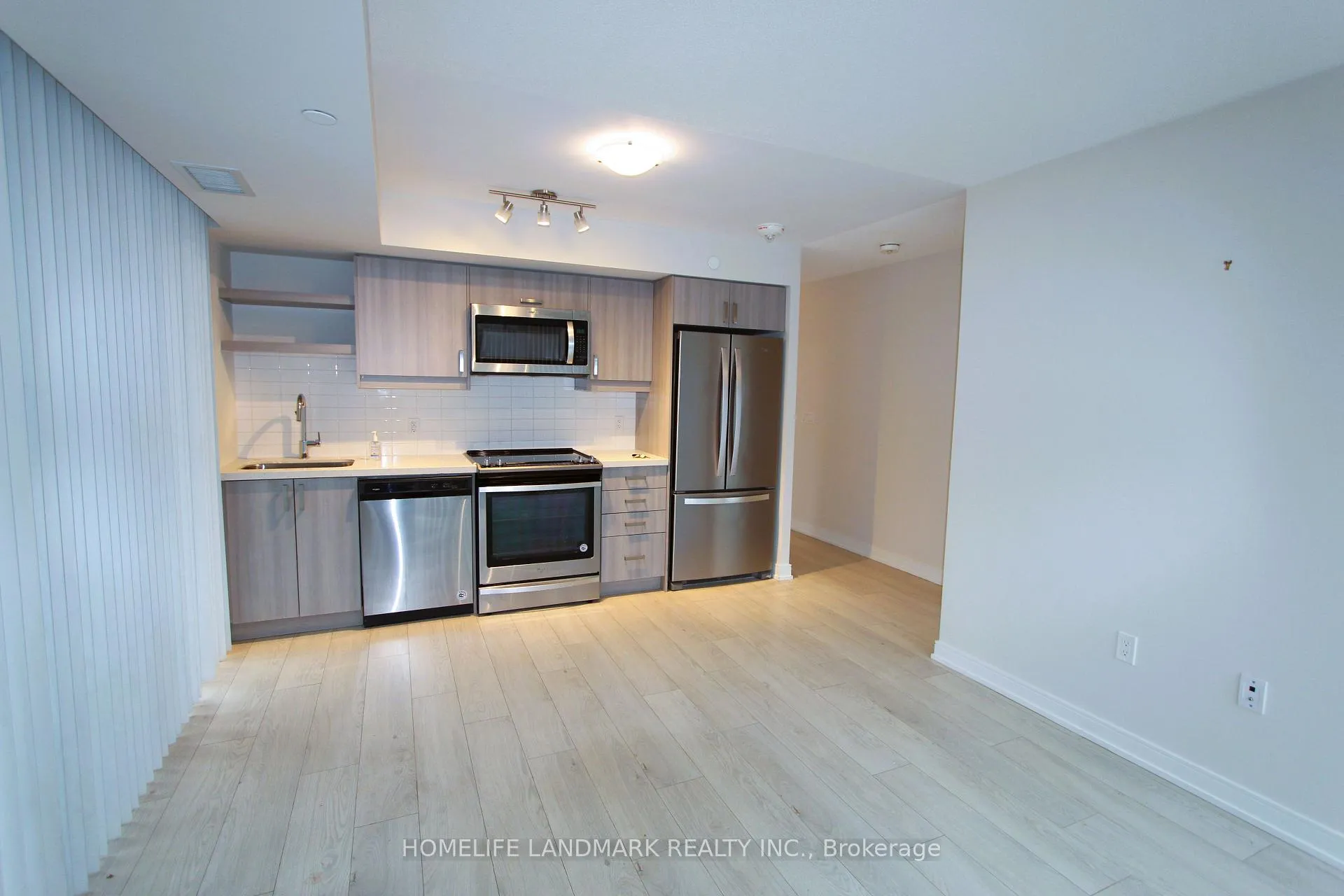 Photo 6 of Unit 304, 50 Wellesley Street E, Toronto, Church-Yonge Corridor — HOMEH