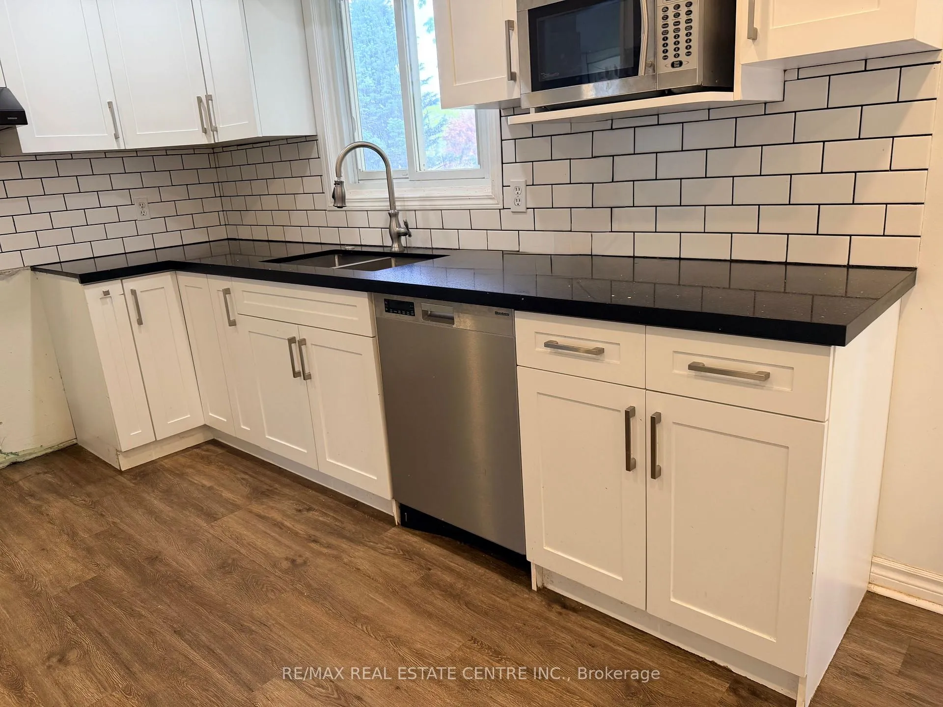 Photo 13 of 43 Forest Glen Crescent, Kitchener, Forest Hill — HOMEH