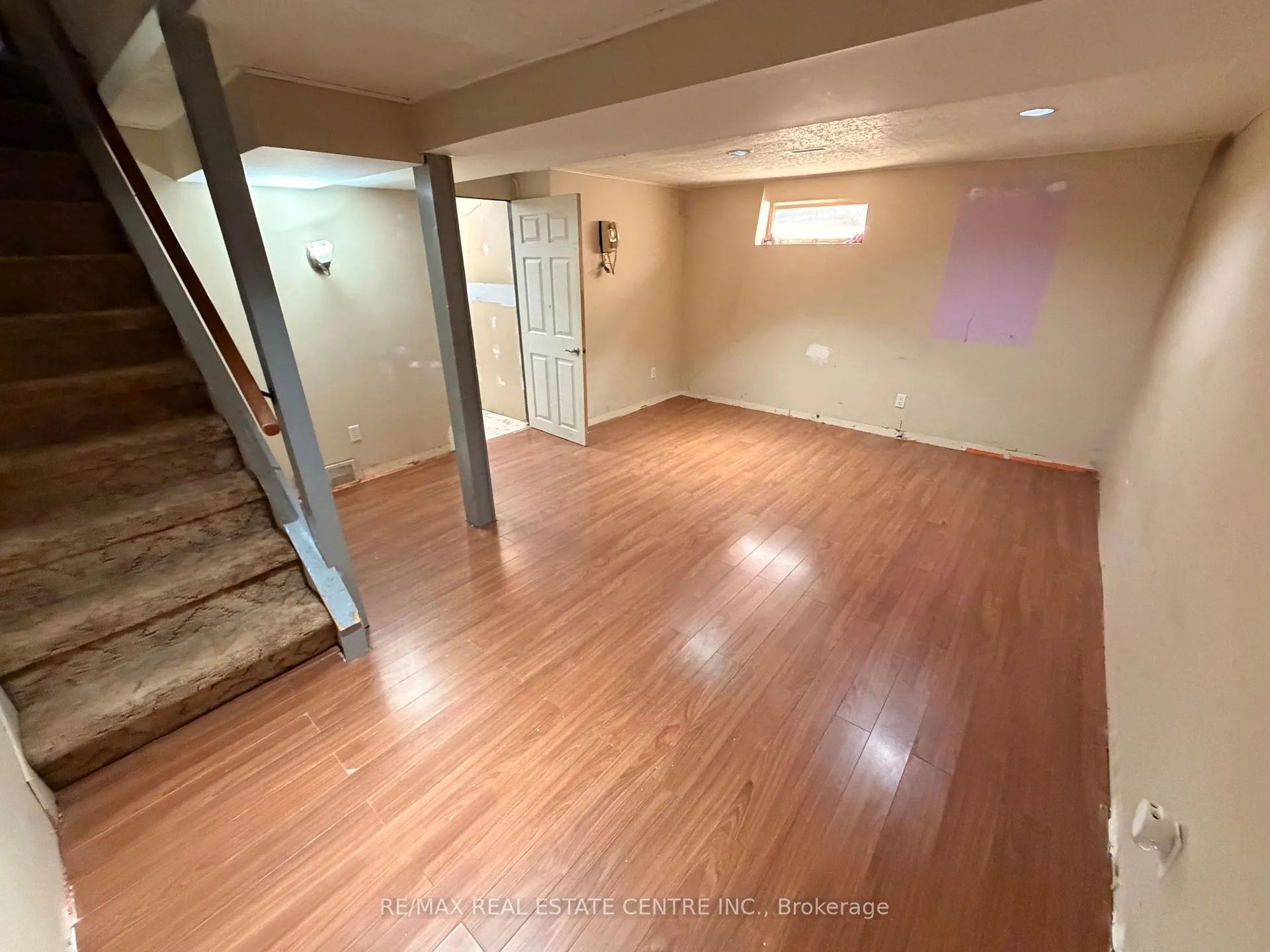 Photo 14 of 43 Forest Glen Crescent, Kitchener, Forest Hill — HOMEH