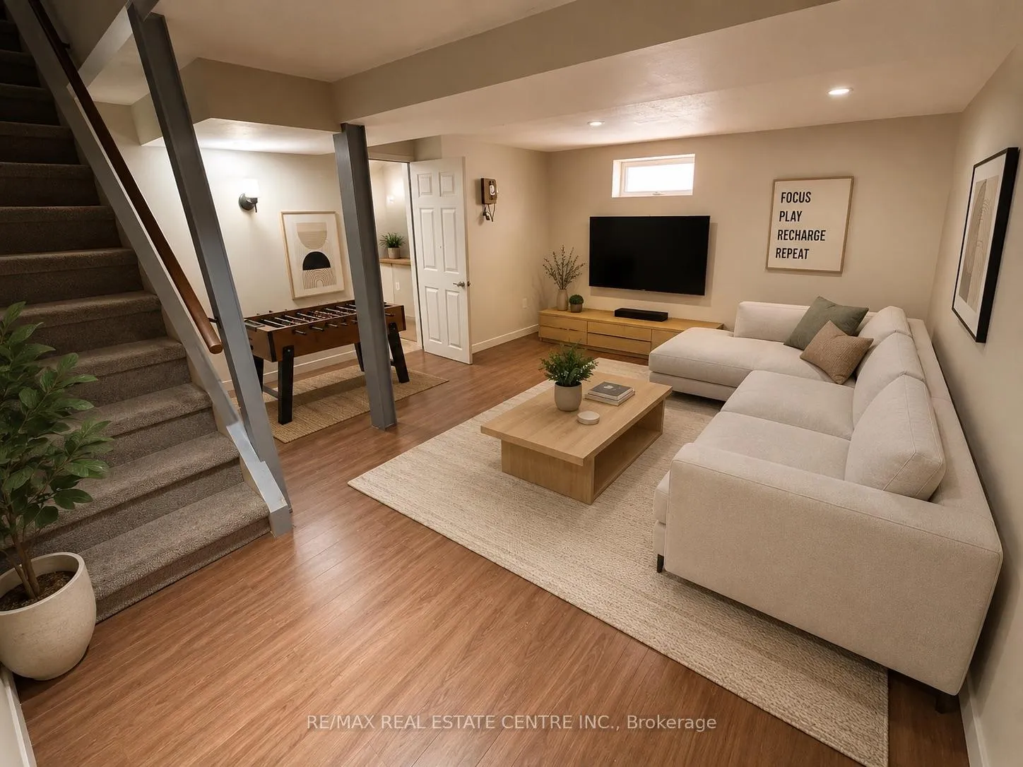 Photo 15 of 43 Forest Glen Crescent, Kitchener, Forest Hill — HOMEH