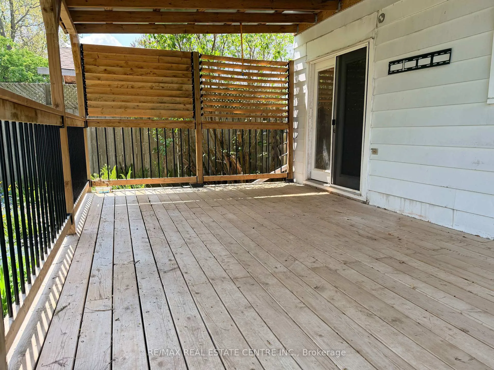 Photo 16 of 43 Forest Glen Crescent, Kitchener, Forest Hill — HOMEH