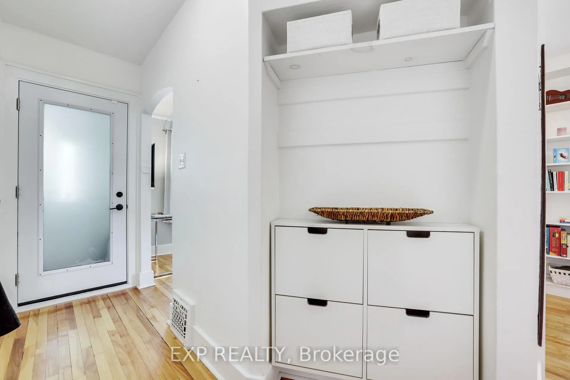 Photo 9 of 122 Byron Avenue, Ottawa, Ottawa West — HOMEH