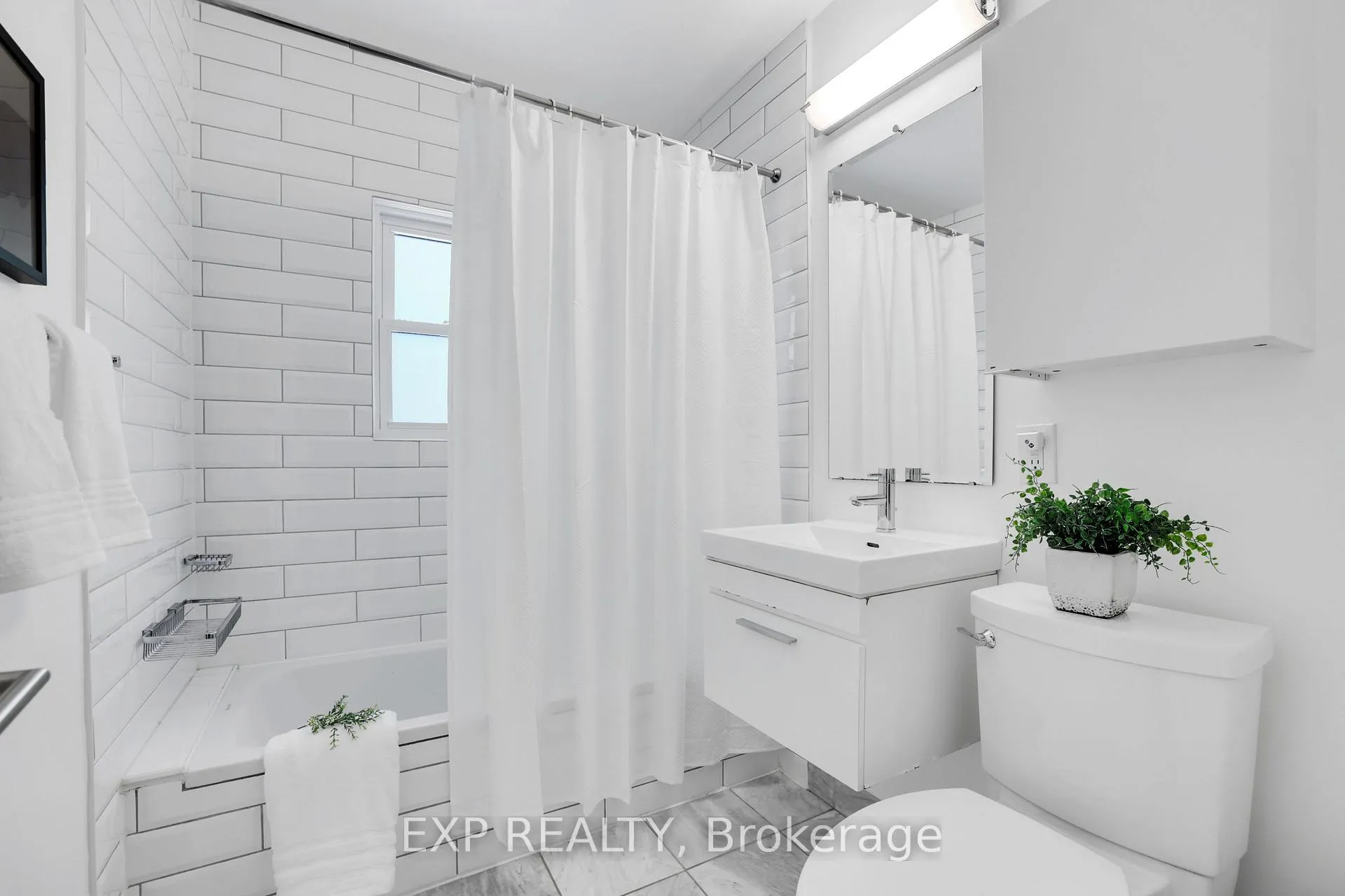 Photo 23 of 122 Byron Avenue, Ottawa, Ottawa West — HOMEH
