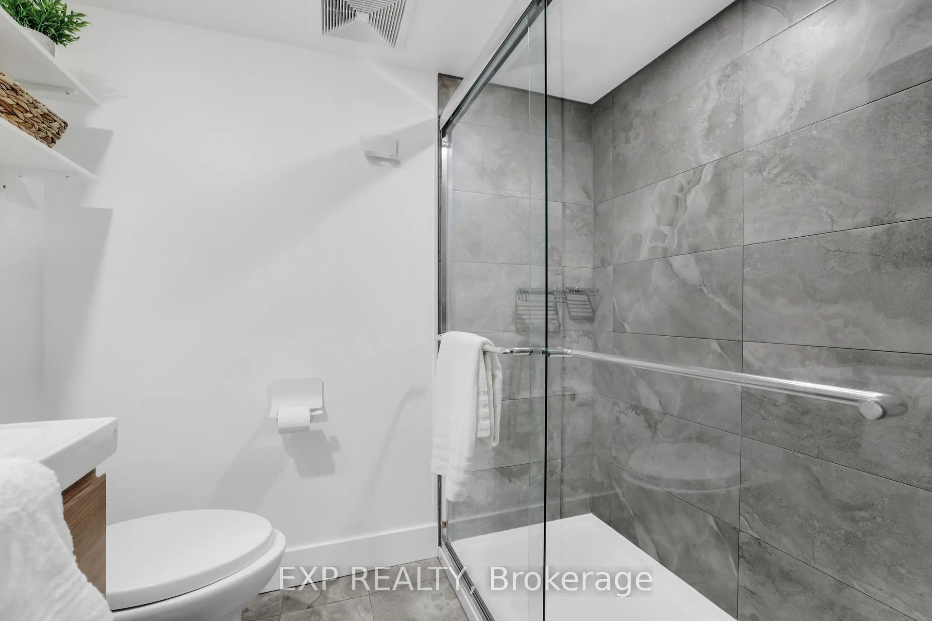 Photo 40 of 122 Byron Avenue, Ottawa, Ottawa West — HOMEH