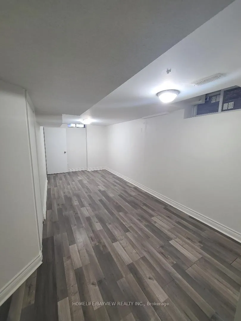 Photo 7 of Unit (Bsmnt), 26 Millcroft Way, Vaughan, Brownridge — HOMEH
