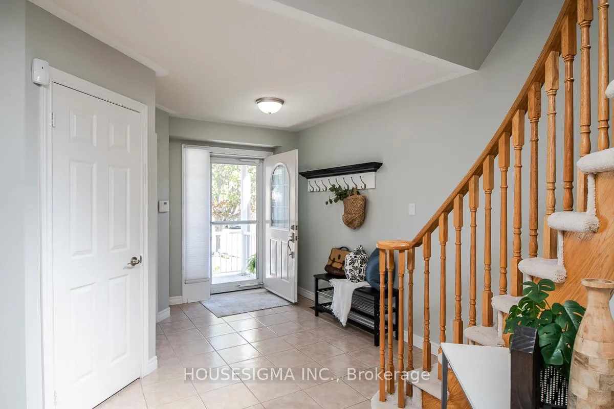 Photo 4 of 27 Staples Avenue, Clarington, Courtice — HOMEH