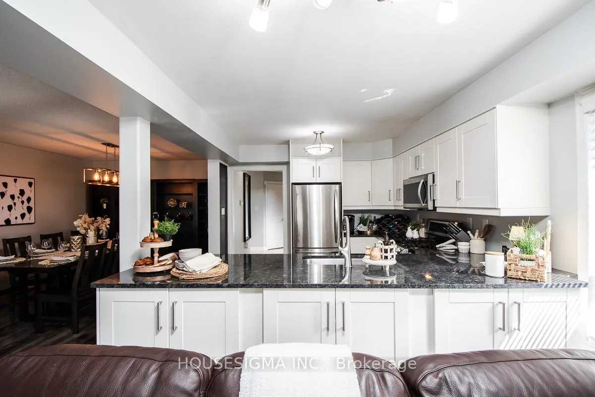 Photo 8 of 27 Staples Avenue, Clarington, Courtice — HOMEH
