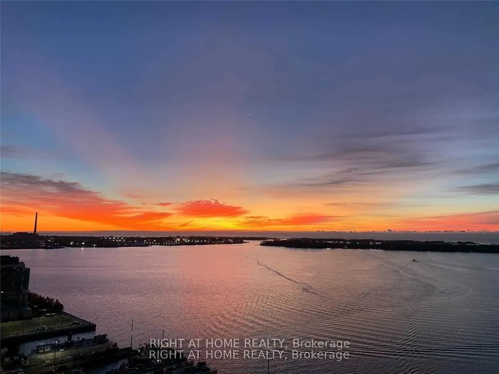 Photo 20 of Unit 3306, 65 Harbour Square, Toronto, Waterfront Communities — HOMEH