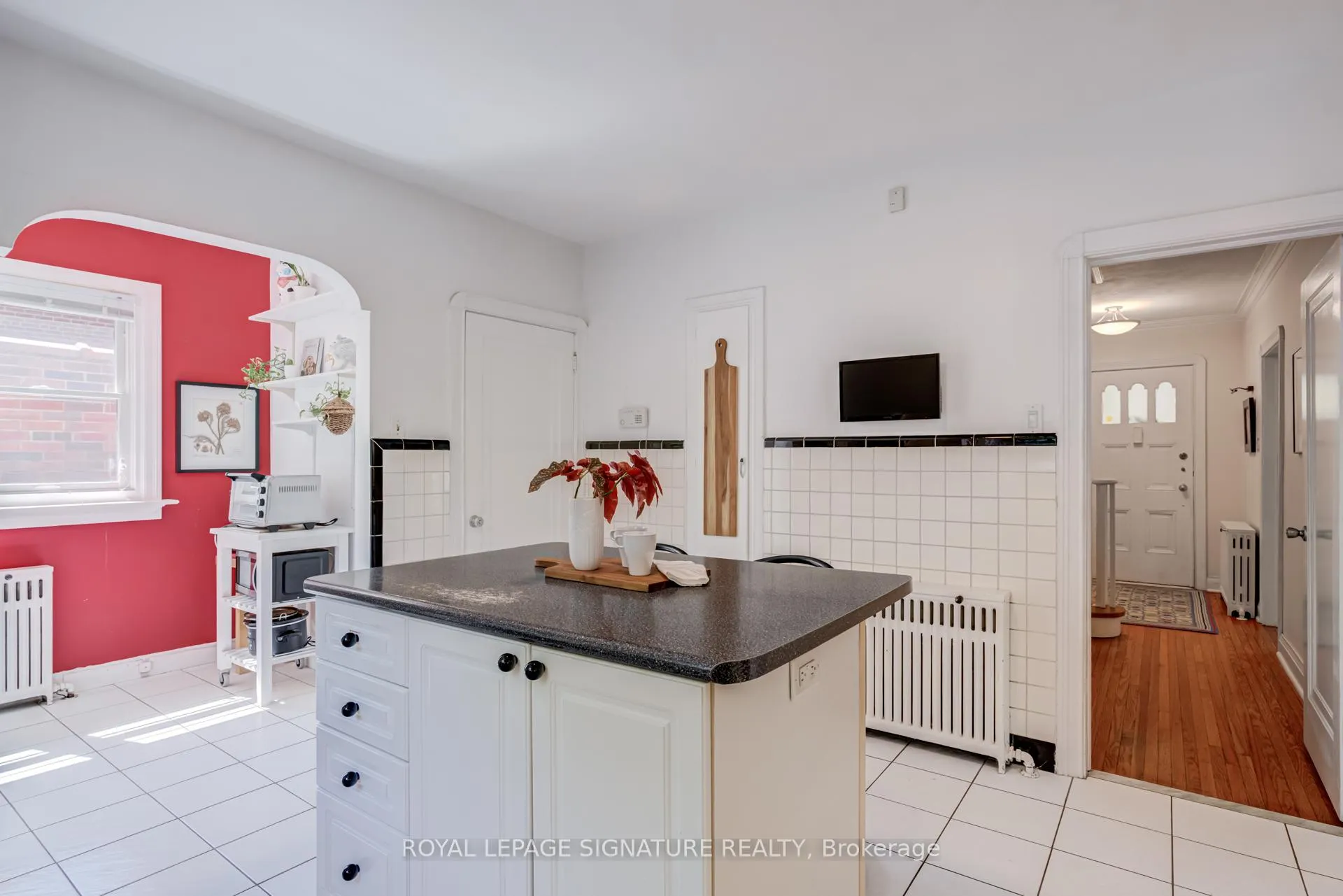 Photo 12 of 123 South Kingsway, Toronto, High Park-Swansea — HOMEH