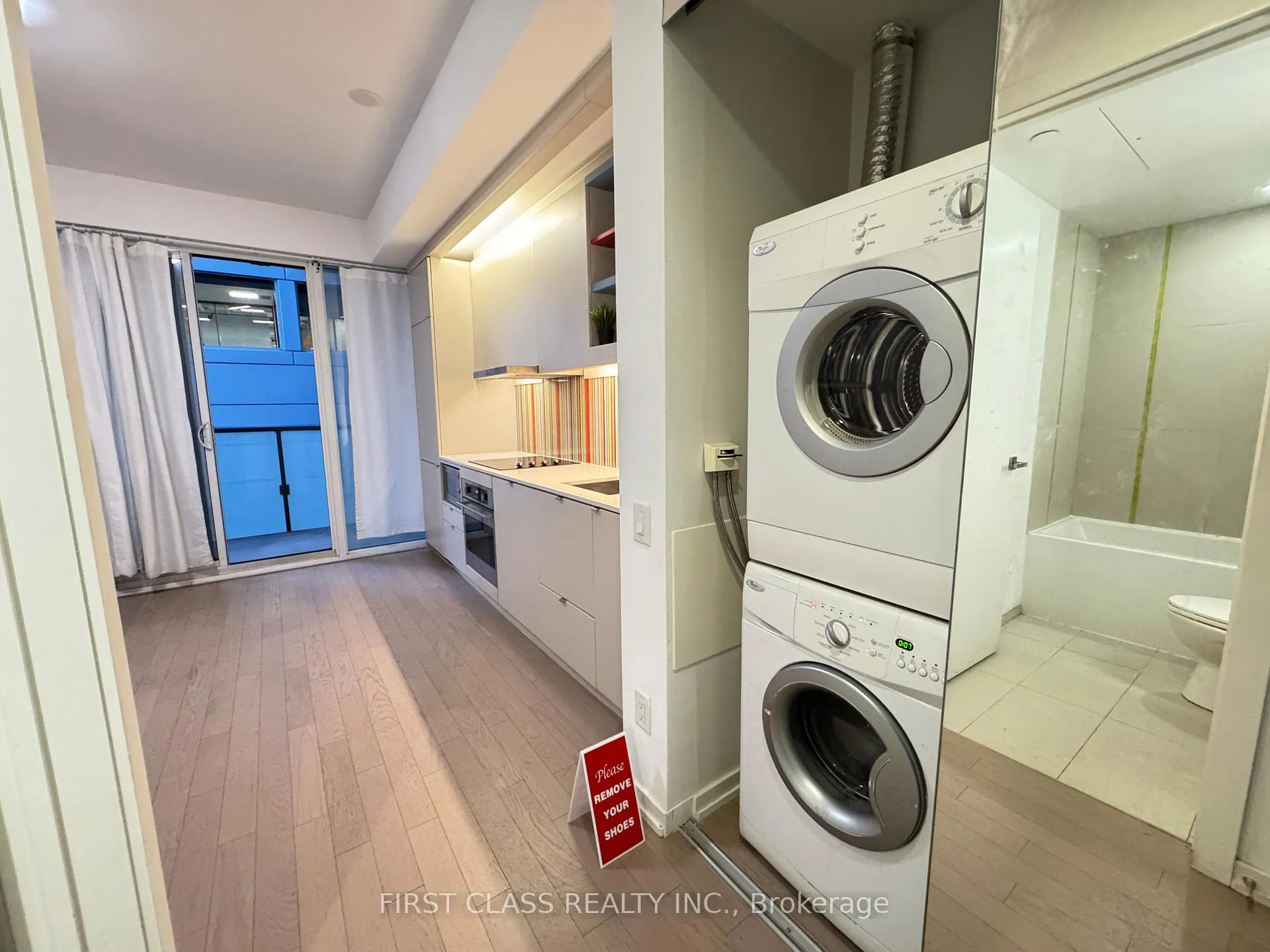 Photo 6 of Unit 617, 101 Peter Street, Toronto, Waterfront Communities — HOMEH