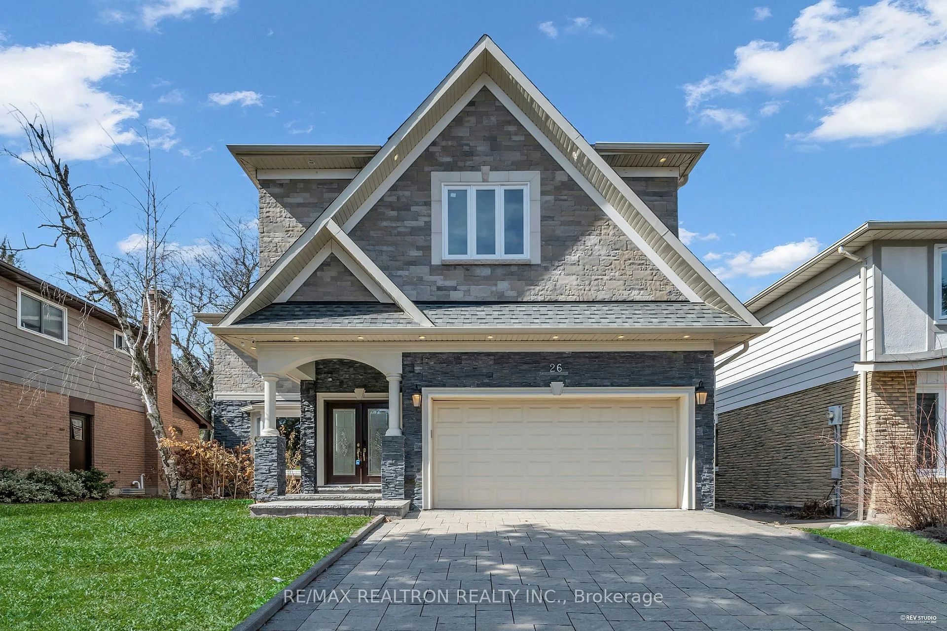 Photo 2 of 26 Liebeck Crescent, Markham, Unionville — HOMEH