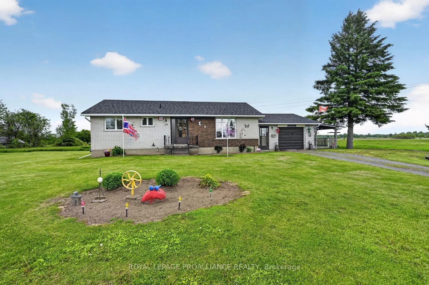 Photo 1 of 184 Shanly Road, Edwardsburgh/Cardinal, Edwardsburgh/Cardinal Twp — HOMEH