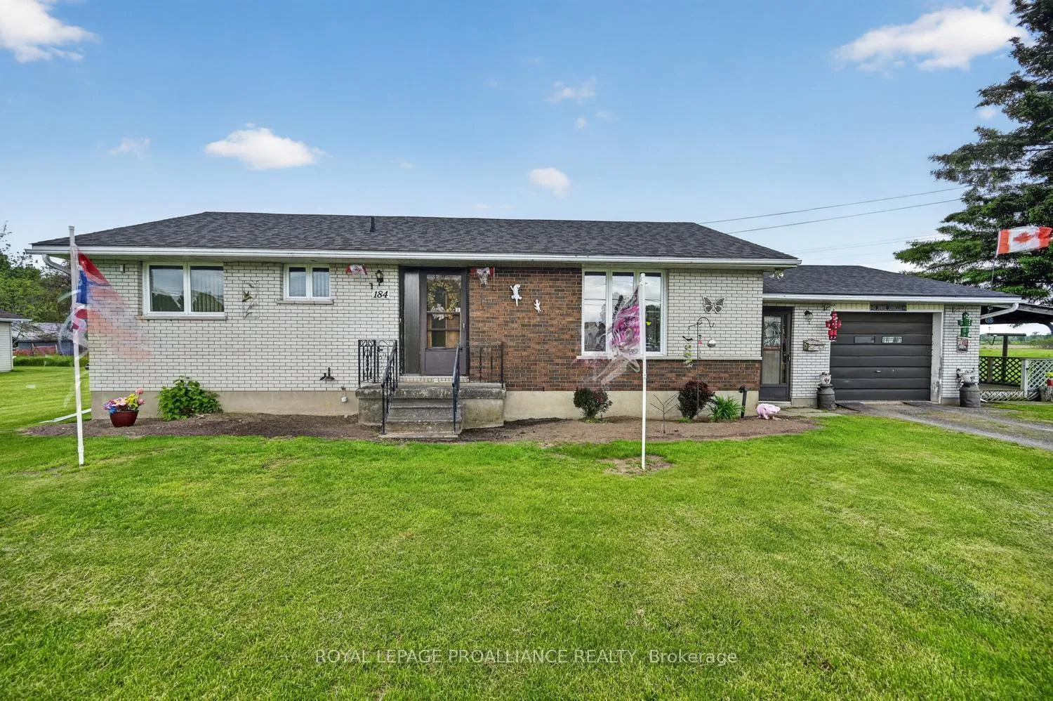 Photo 2 of 184 Shanly Road, Edwardsburgh/Cardinal, Edwardsburgh/Cardinal Twp — HOMEH