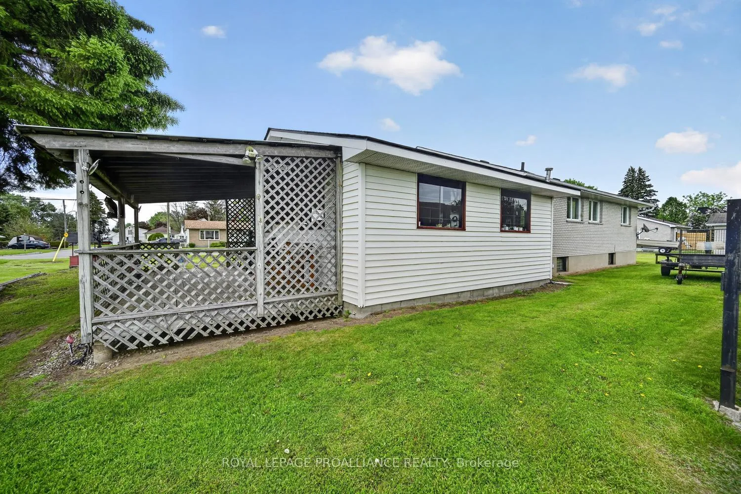 Photo 6 of 184 Shanly Road, Edwardsburgh/Cardinal, Edwardsburgh/Cardinal Twp — HOMEH