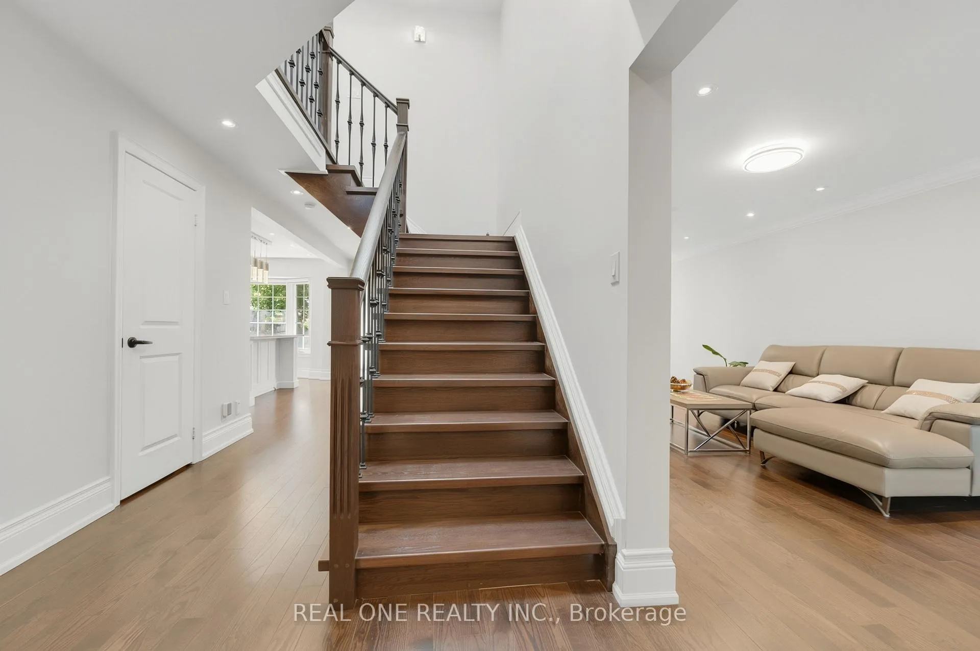 Photo 5 of 67 Eleanor Circle, Richmond Hill, South Richvale — HOMEH