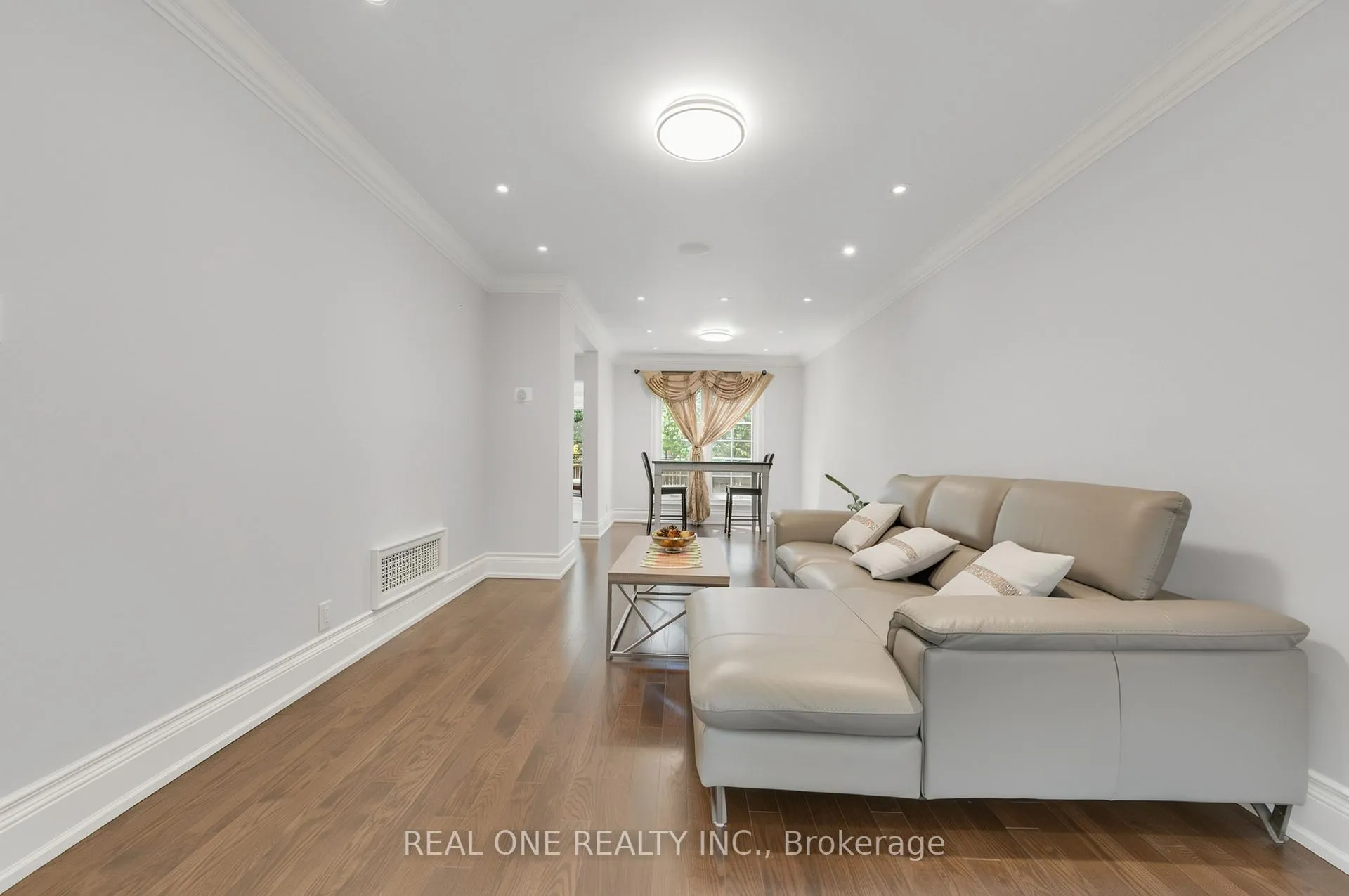 Photo 8 of 67 Eleanor Circle, Richmond Hill, South Richvale — HOMEH