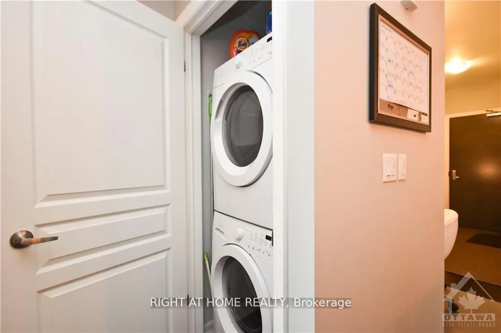 Photo 7 of Unit 404, 238 Besserer Street, Ottawa, Sandy Hill — HOMEH