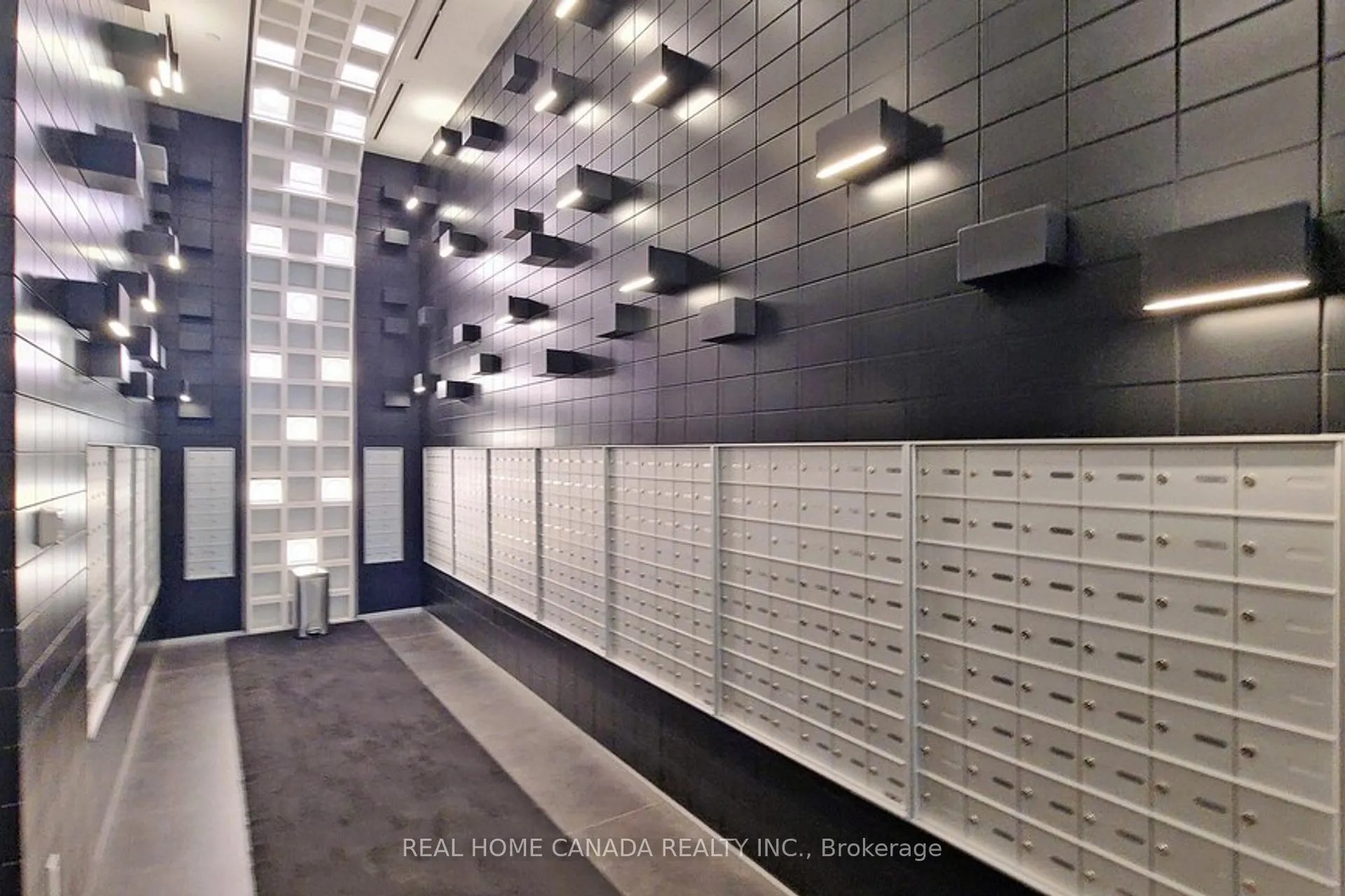 Photo 14 of Unit 2213, 195 Redpath Avenue, Toronto, Mount Pleasant West — HOMEH