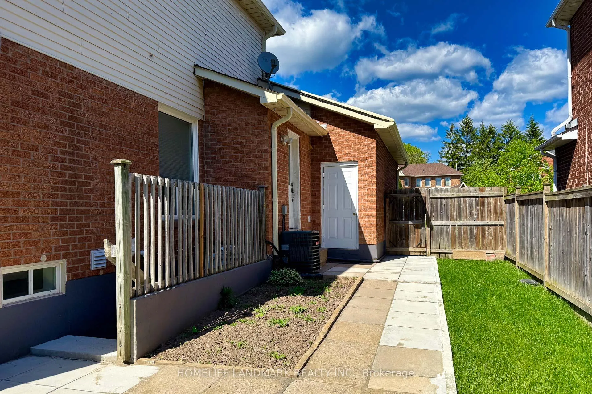 Photo 40 of 1609 Major Oaks Road, Pickering, Brock Ridge — HOMEH