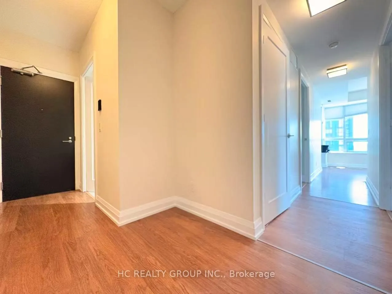Photo 4 of Unit 1402, 2 Anndale Drive, North York, Willowdale East — HOMEH