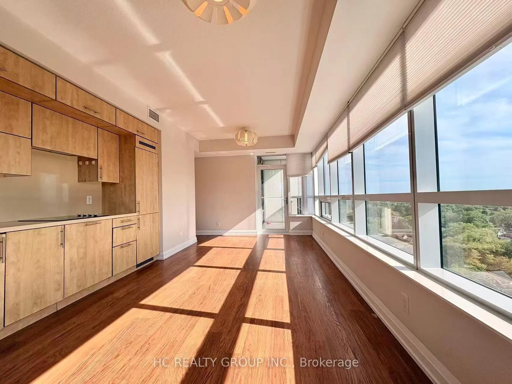 Photo 6 of Unit 1402, 2 Anndale Drive, North York, Willowdale East — HOMEH