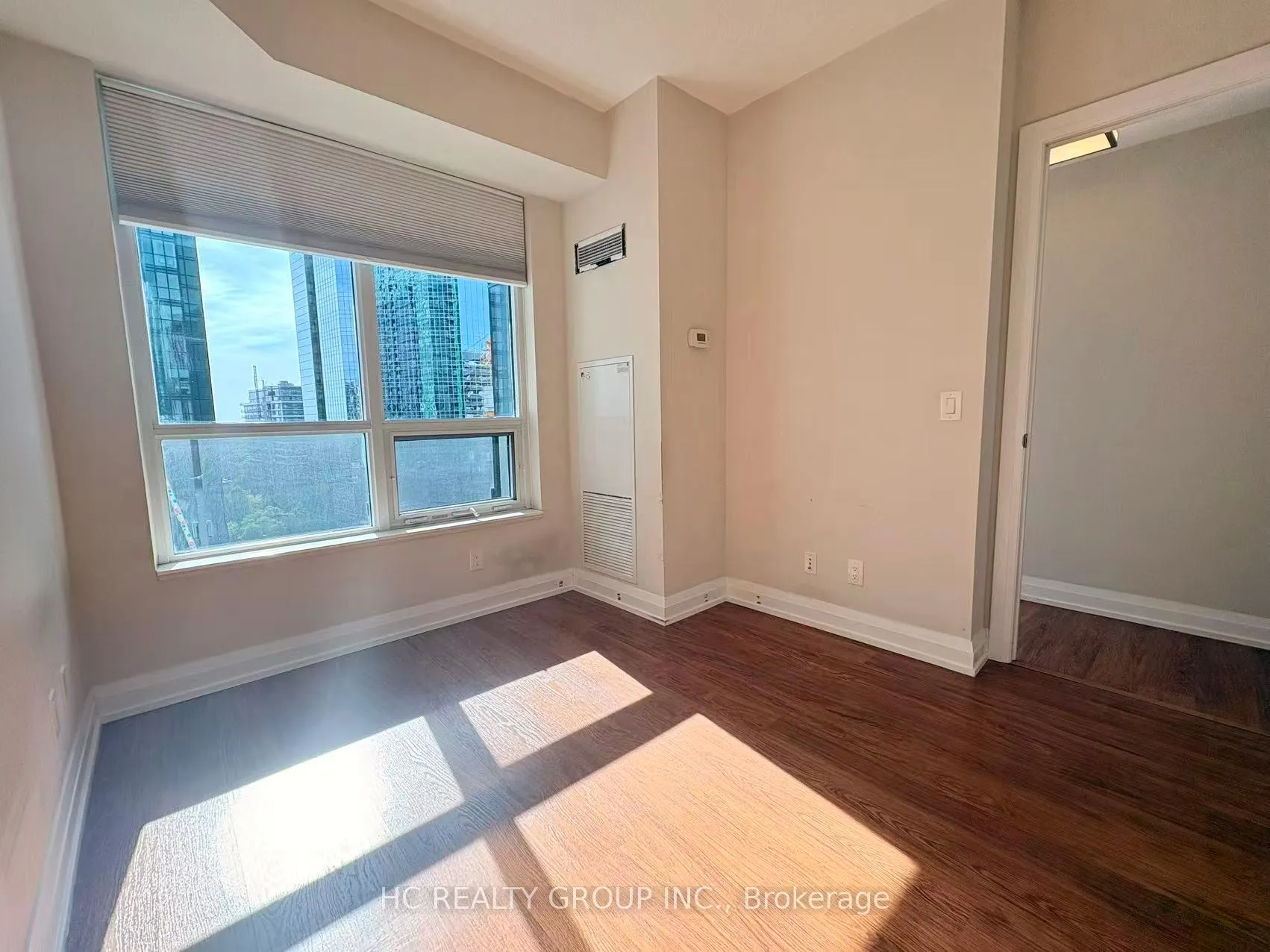 Photo 12 of Unit 1402, 2 Anndale Drive, North York, Willowdale East — HOMEH