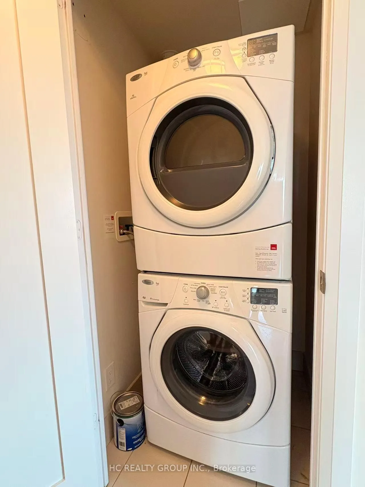 Photo 15 of Unit 1402, 2 Anndale Drive, North York, Willowdale East — HOMEH