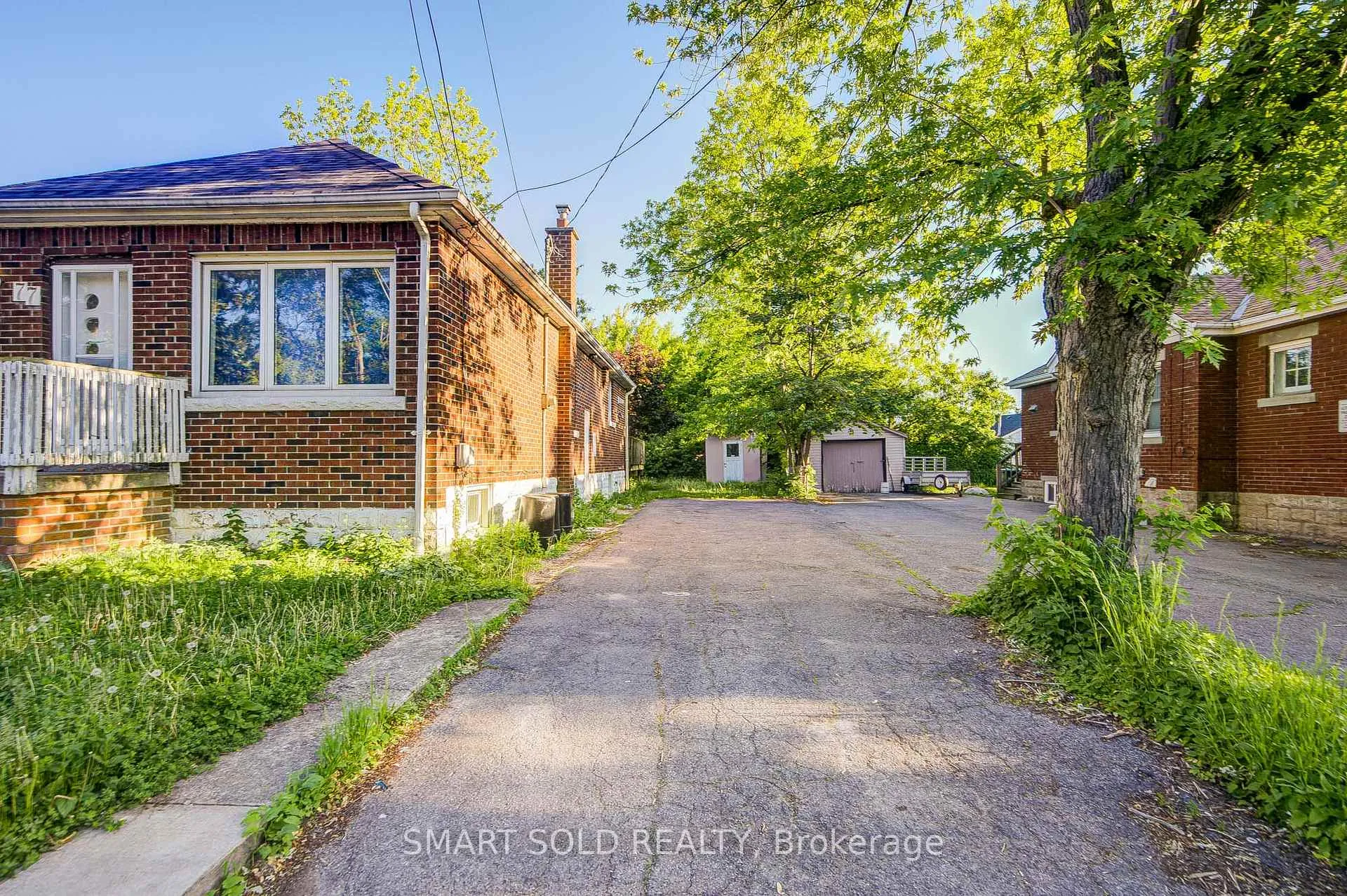 Photo 2 of 77 Fennell Avenue, Hamilton, Southam — HOMEH