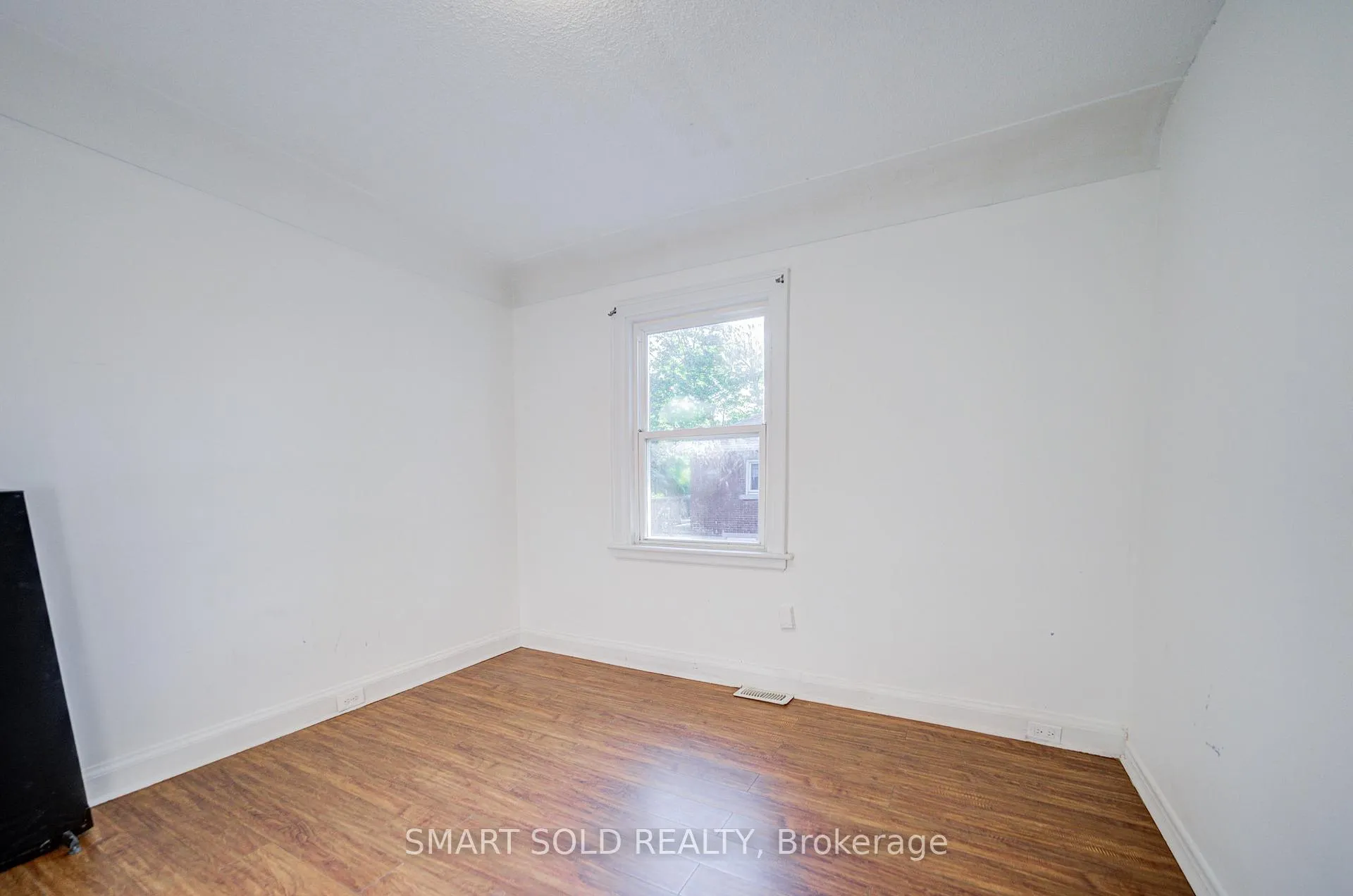Photo 9 of 77 Fennell Avenue, Hamilton, Southam — HOMEH