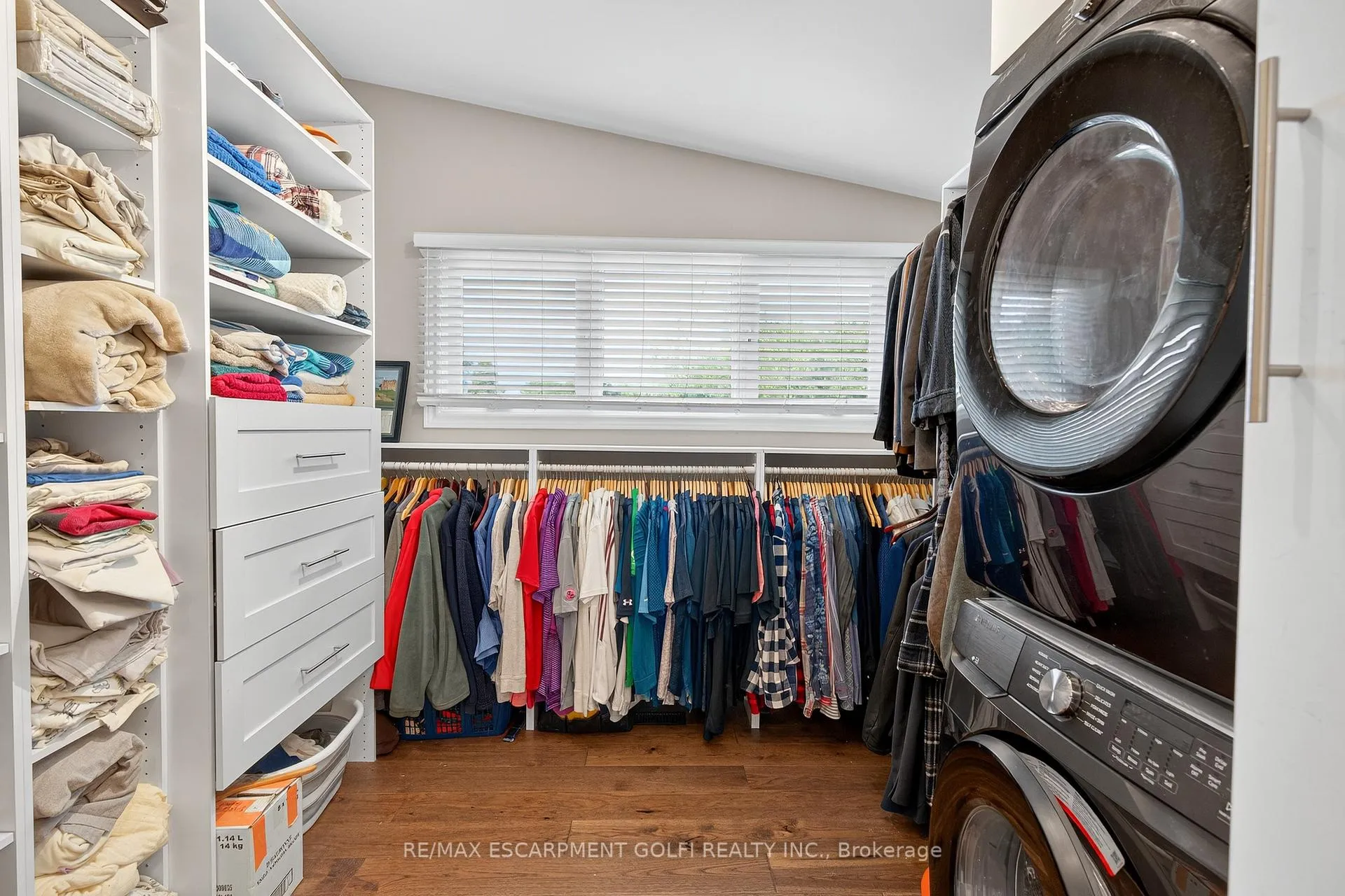 Photo 23 of 90 Mountain Avenue, Hamilton, Stoney Creek — HOMEH