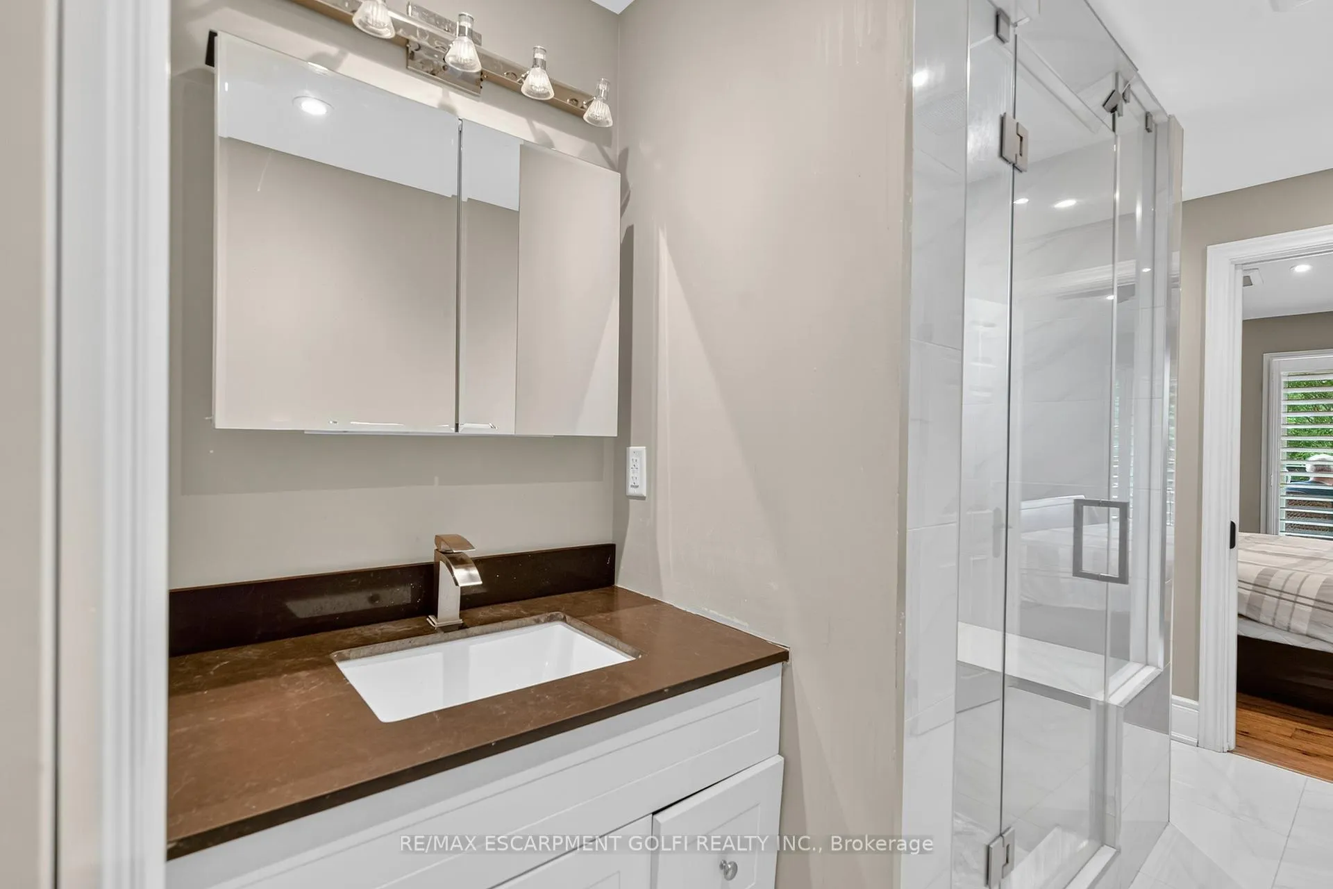 Photo 26 of 90 Mountain Avenue, Hamilton, Stoney Creek — HOMEH