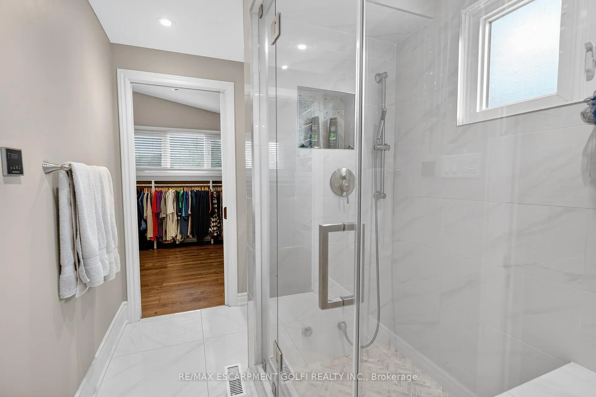Photo 27 of 90 Mountain Avenue, Hamilton, Stoney Creek — HOMEH