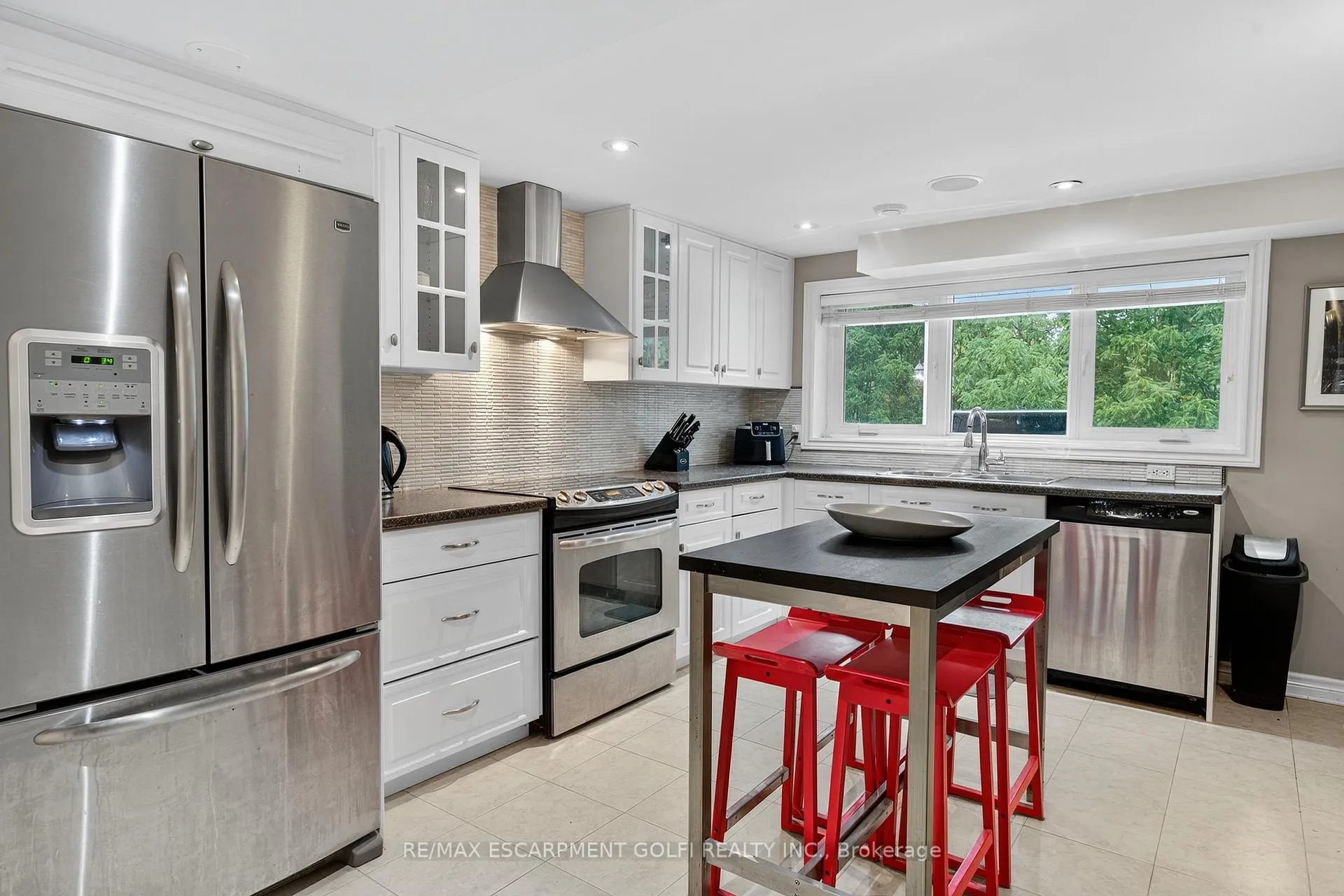 Photo 30 of 90 Mountain Avenue, Hamilton, Stoney Creek — HOMEH