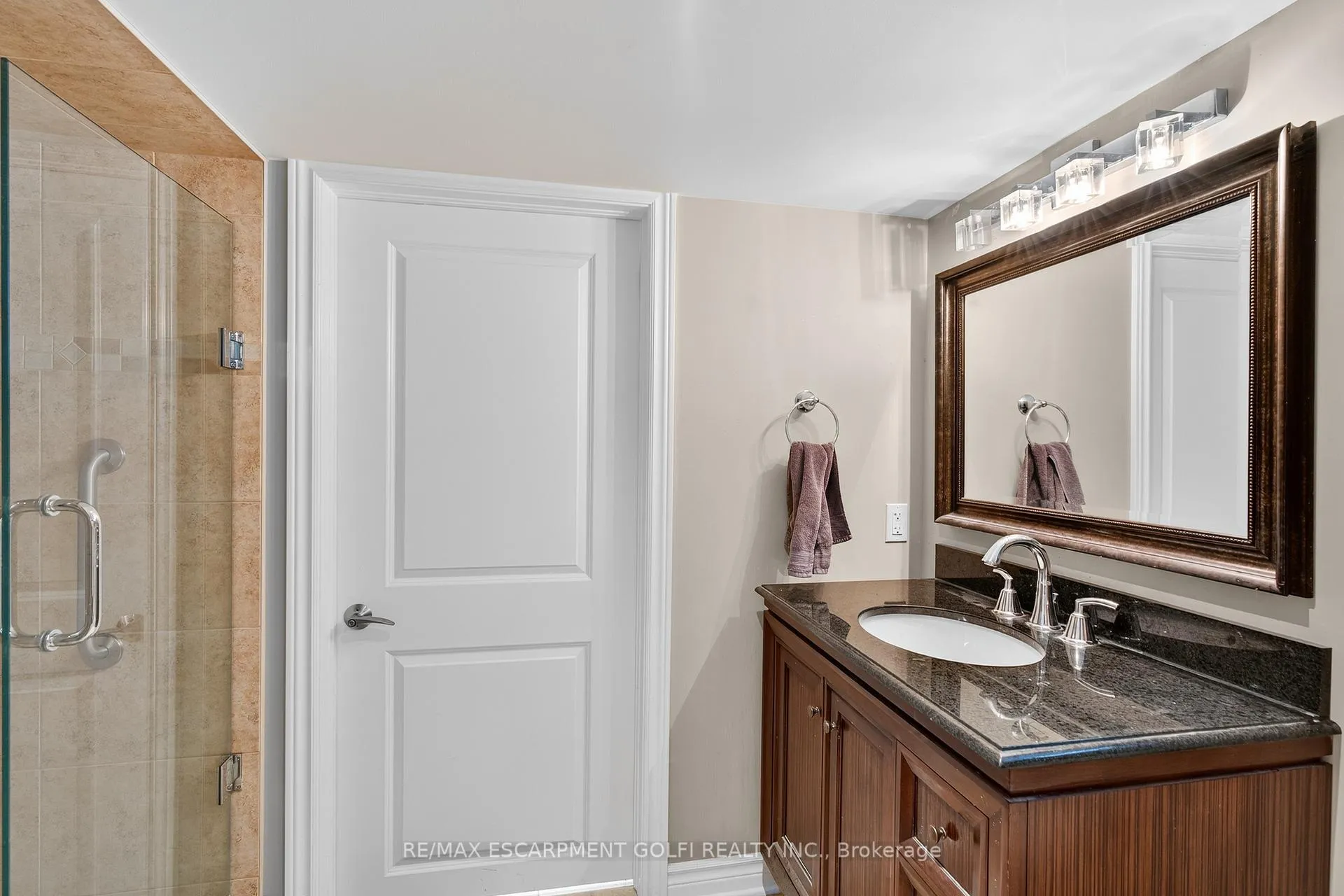 Photo 44 of 90 Mountain Avenue, Hamilton, Stoney Creek — HOMEH