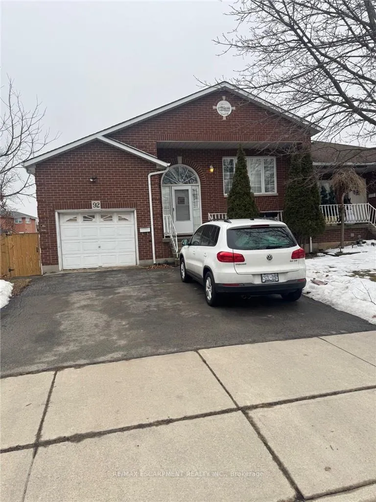 Photo 1 of 92 Blenheim Drive, Hamilton, Stoney Creek — HOMEH