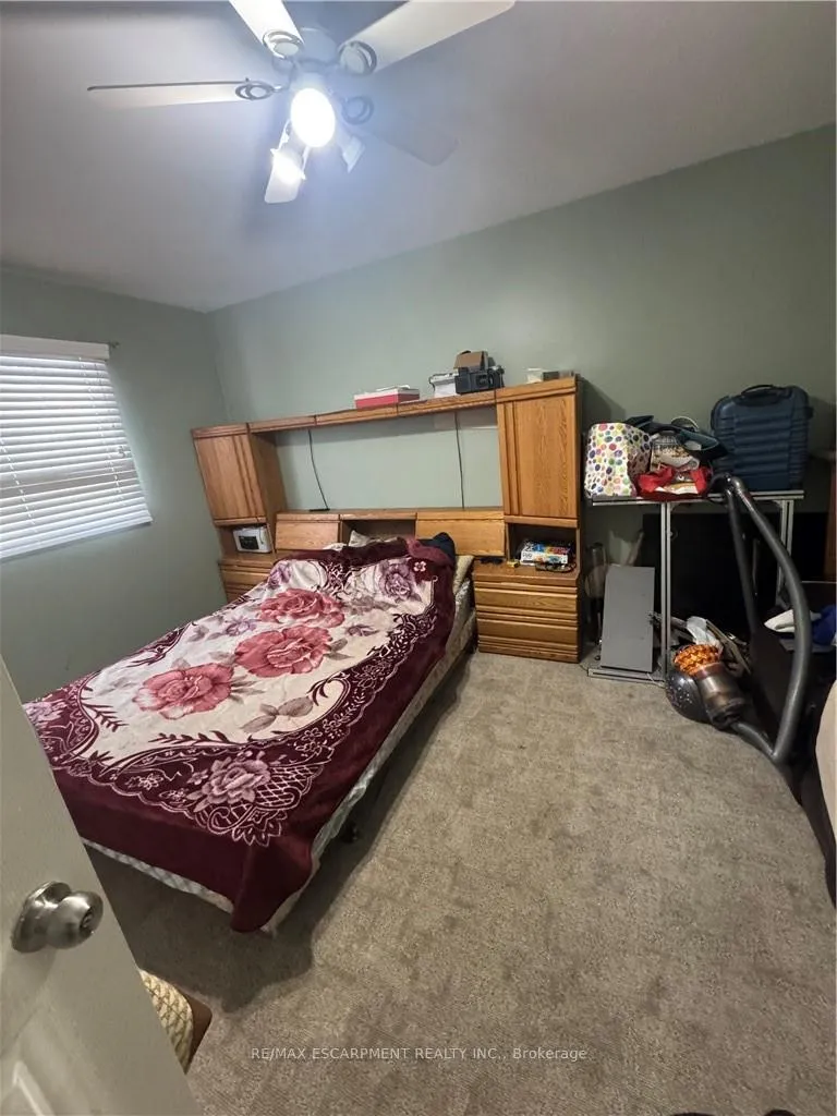 Photo 11 of 92 Blenheim Drive, Hamilton, Stoney Creek — HOMEH