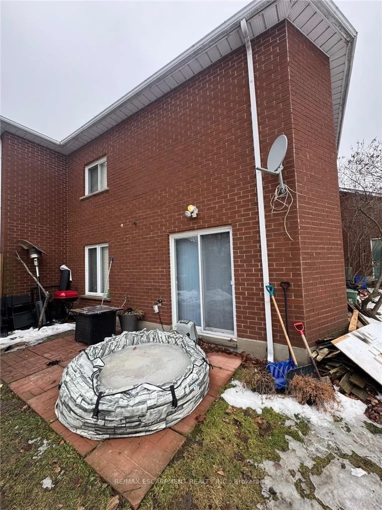 Photo 32 of 92 Blenheim Drive, Hamilton, Stoney Creek — HOMEH