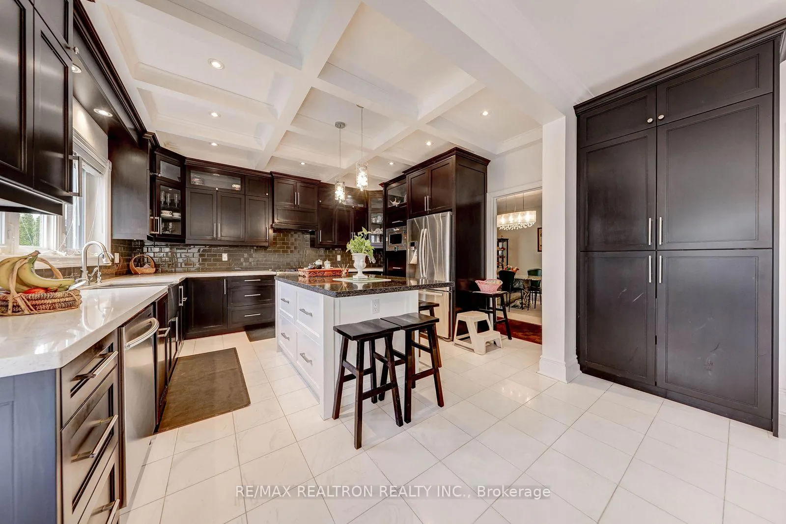 Photo 21 of 6 White Oak Crescent, Richmond Hill, Langstaff — HOMEH