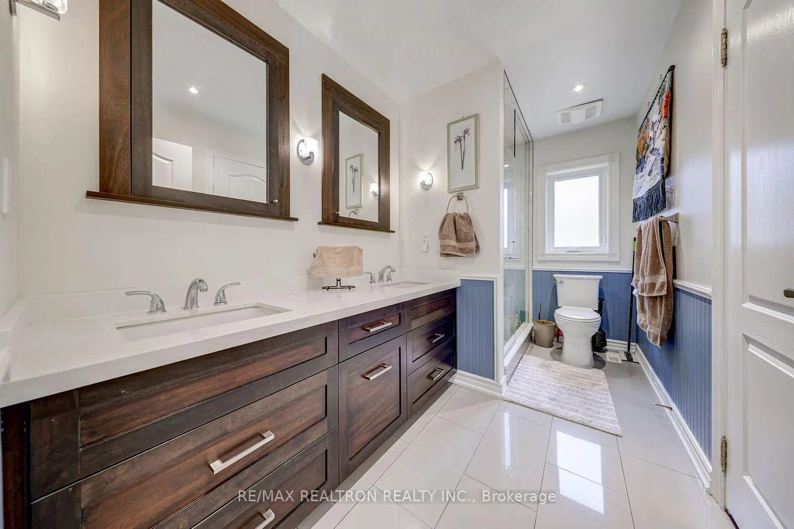 Photo 29 of 6 White Oak Crescent, Richmond Hill, Langstaff — HOMEH