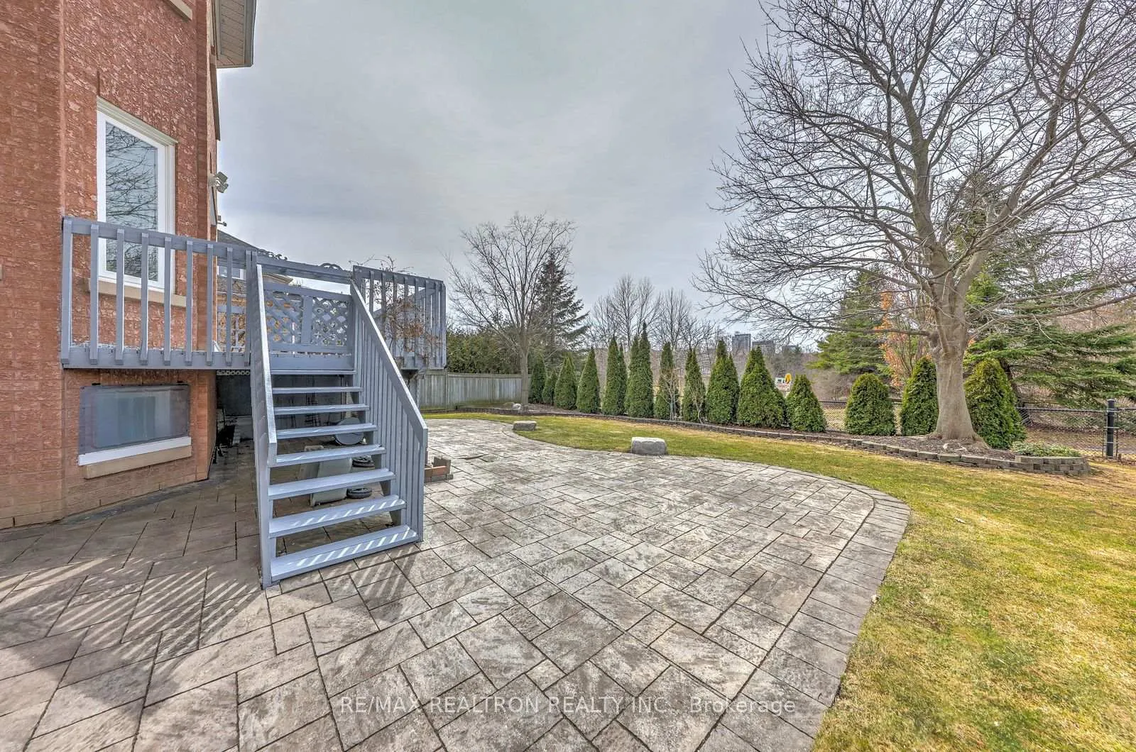 Photo 40 of 6 White Oak Crescent, Richmond Hill, Langstaff — HOMEH