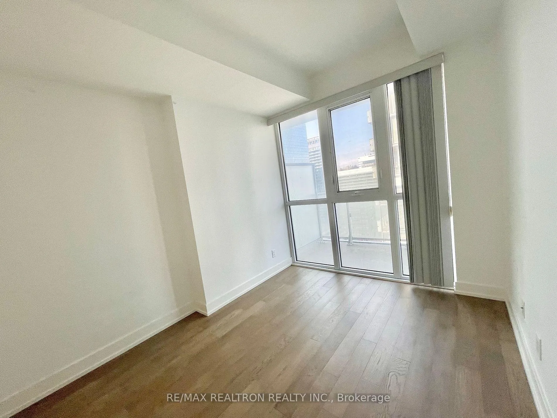 Photo 14 of Unit 2601, 7 Grenville Street, Toronto, Bay Street Corridor — HOMEH