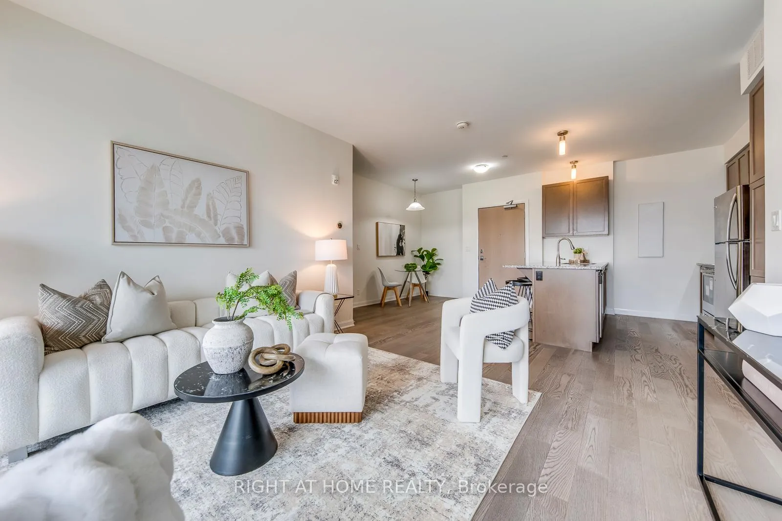 Photo 23 of Unit 215, 3028 Creekshore Common, Oakville, Falgarwood — HOMEH